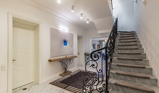 Стильный дом в КП Монтевиль