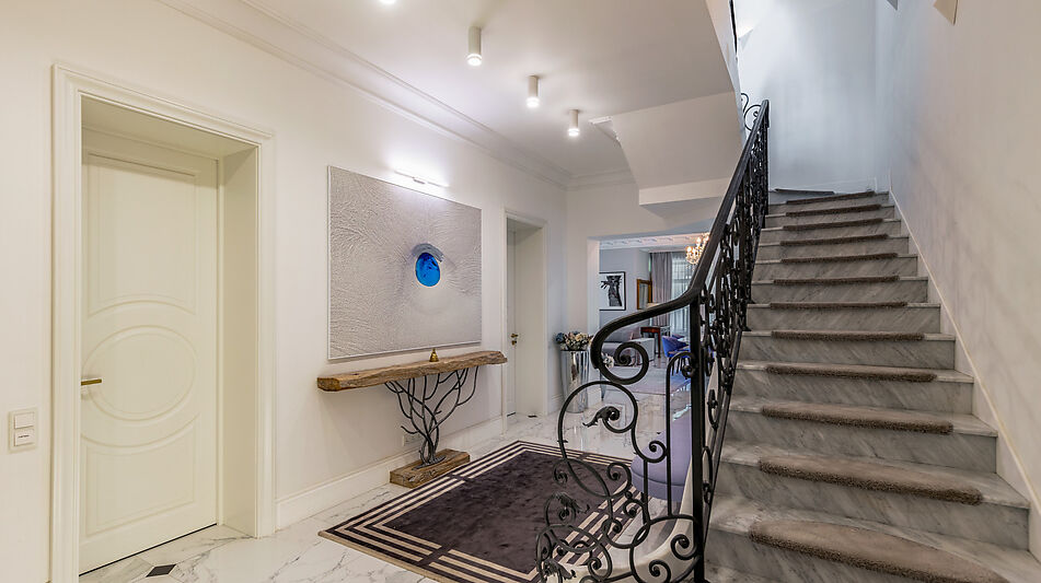 Стильный дом в КП Монтевиль