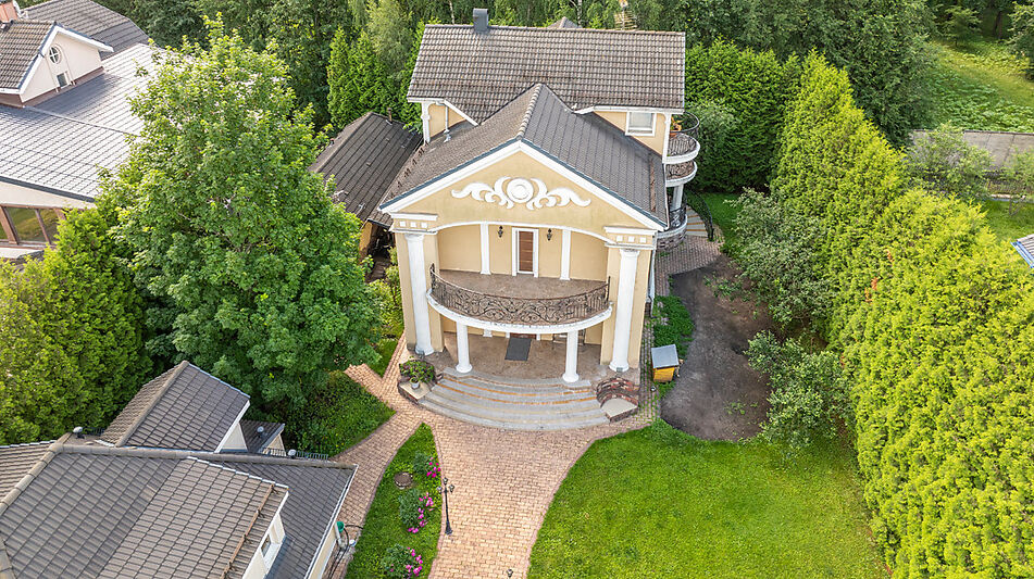 Дом в КП Золотой город