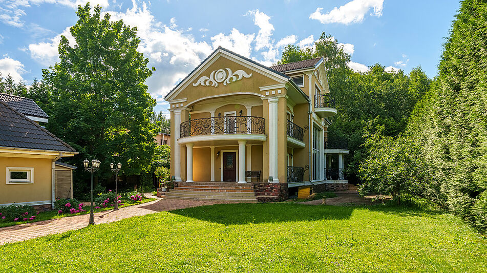 Дом в КП Золотой город