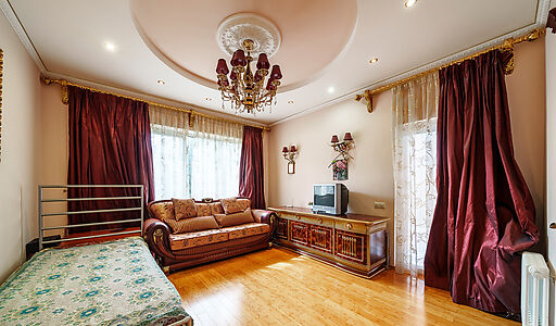 Дом в КП Золотой город