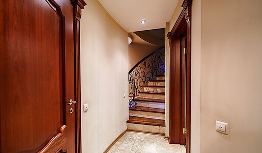 Дом в КП Золотой город