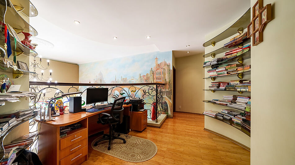 Дом в КП Золотой город