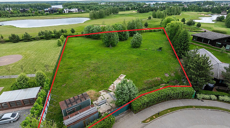 Видовой участок в Гольф Пестово