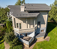 Дом с бассейном в Новогорске