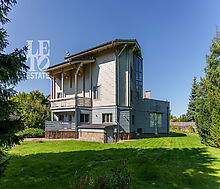 Дом с бассейном в Новогорске