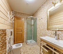 Дом с бассейном в Новогорске