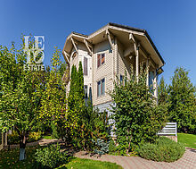 Дом с бассейном в Новогорске