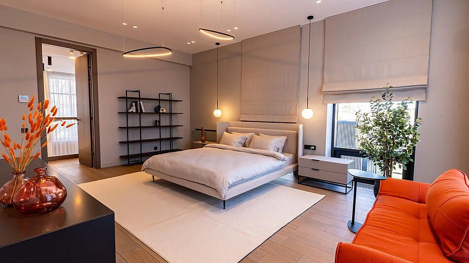 Дом с бассейном в КП Монтевиль