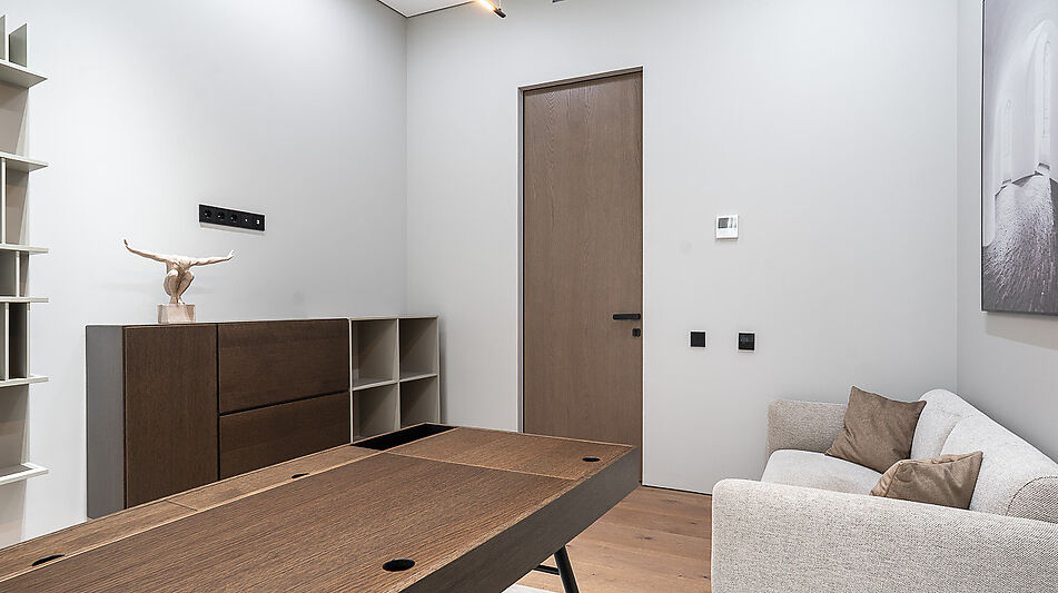 Дом с бассейном в КП Монтевиль