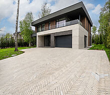 Дом с бассейном в КП Монтевиль