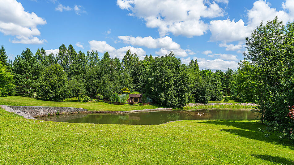 Дом с бассейном в КП Монтевиль