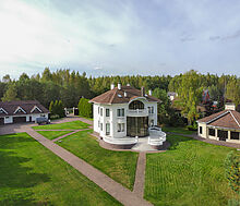 Дом в Конаково с видом на воду