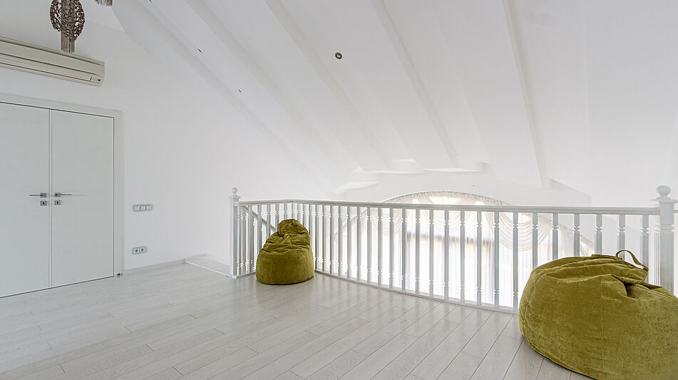 Дом в Конаково с видом на воду