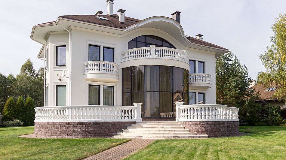 Дом в Конаково с видом на воду