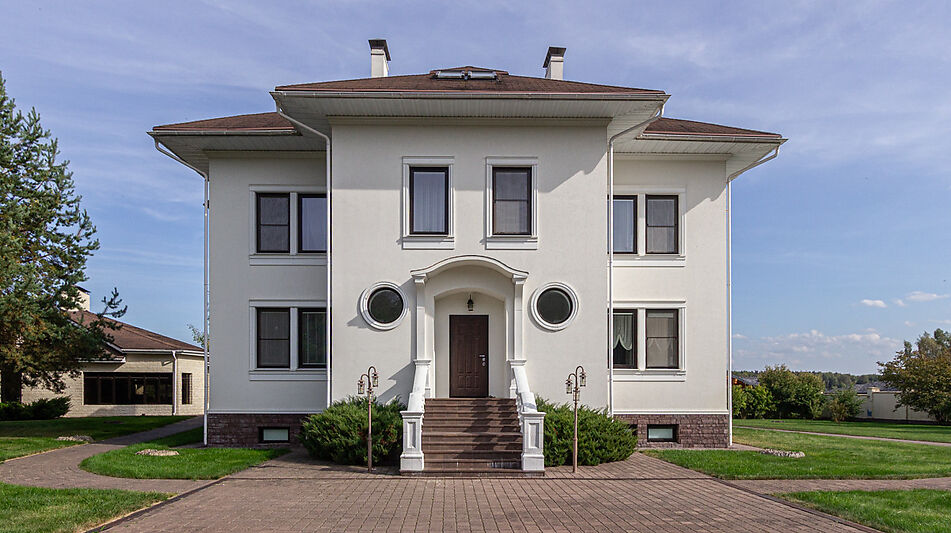 Дом в Конаково с видом на воду