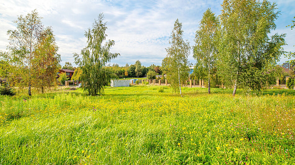 Большой участок в КП Аква Вилла