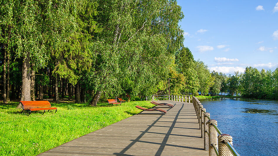 Большой участок в КП Аква Вилла