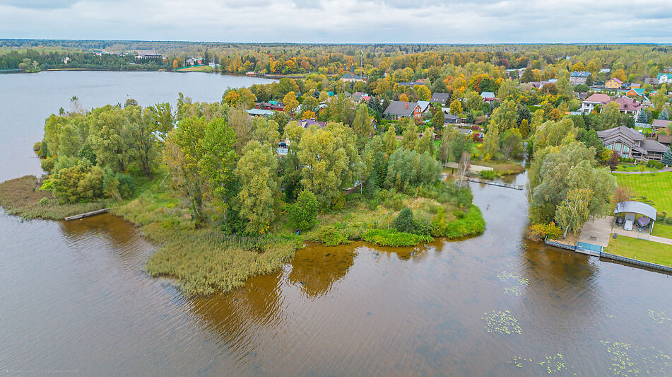 Участок на первой линии Витенево