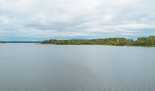 Участок на первой линии Витенево