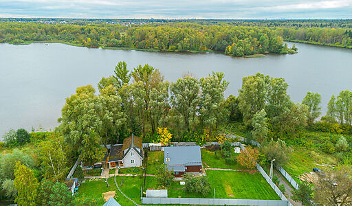 Участок на первой линии Витенево