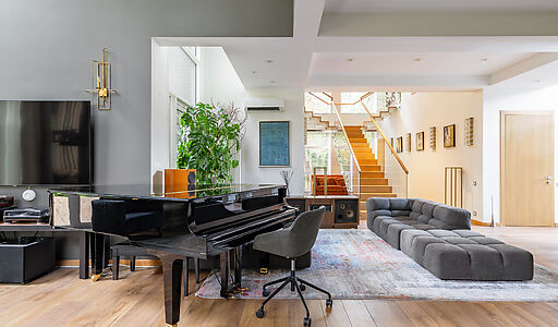 Стильный дом в КП Монтевиль