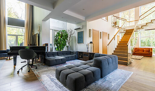 Стильный дом в КП Монтевиль