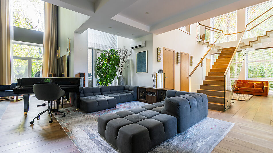 Стильный дом в КП Монтевиль