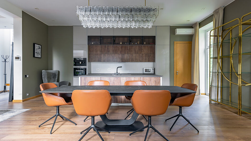 Стильный дом в КП Монтевиль