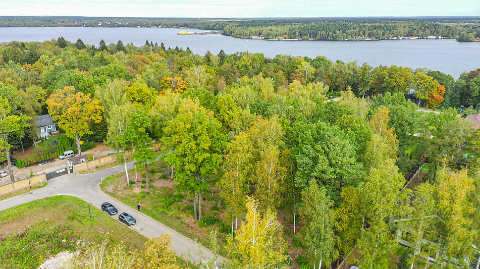 Участок в КП Ореховая Бухта-4