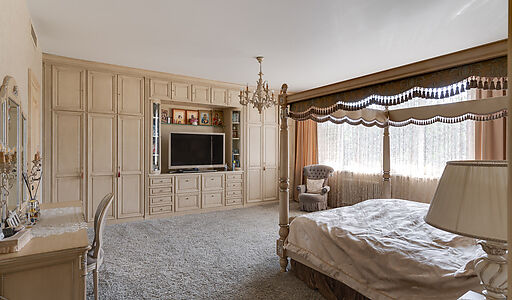 Просторный дом в КП Десять ярдов