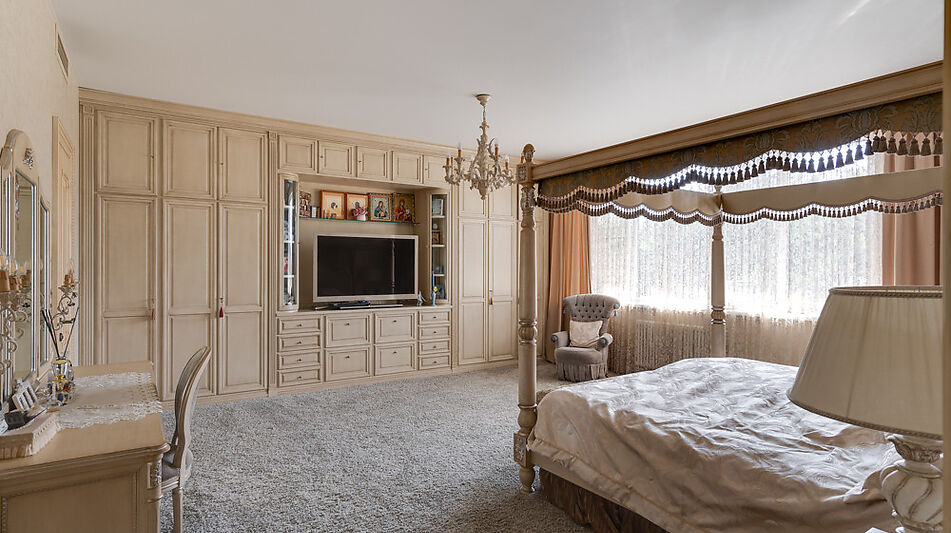 Просторный дом в КП Десять ярдов