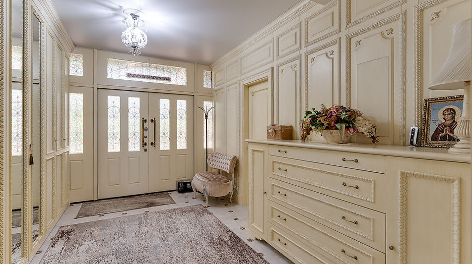 Просторный дом в КП Десять ярдов