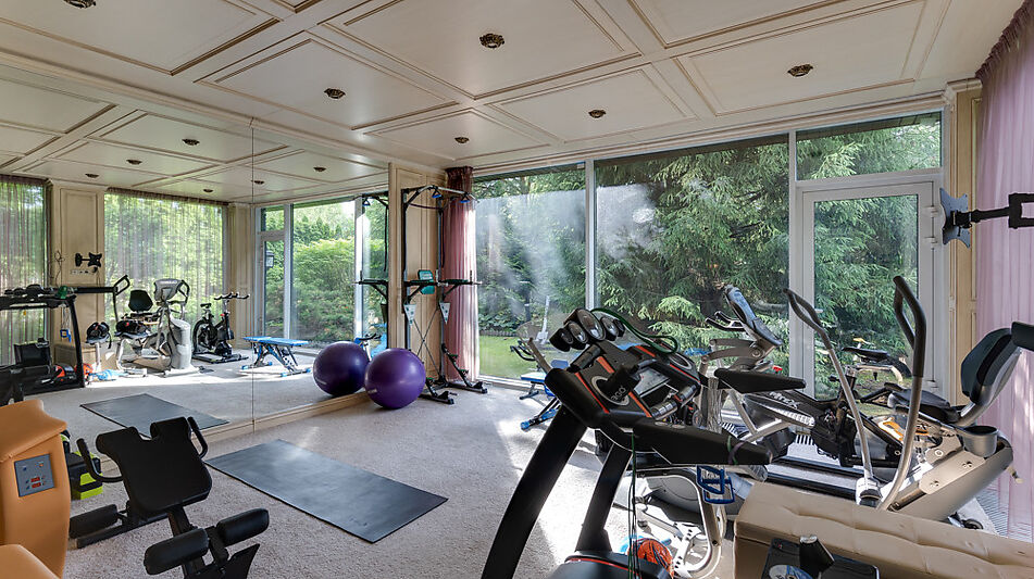 Просторный дом в КП Десять ярдов