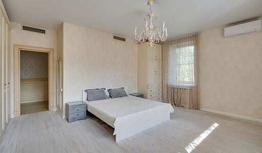 Просторный дом в КП Десять ярдов