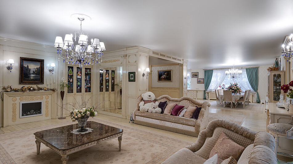 Просторный дом в КП Десять ярдов