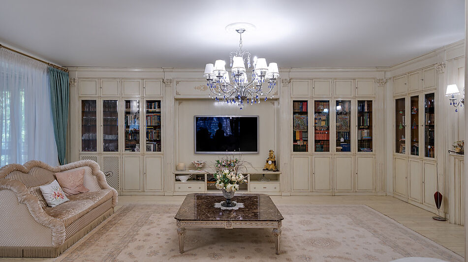 Просторный дом в КП Десять ярдов