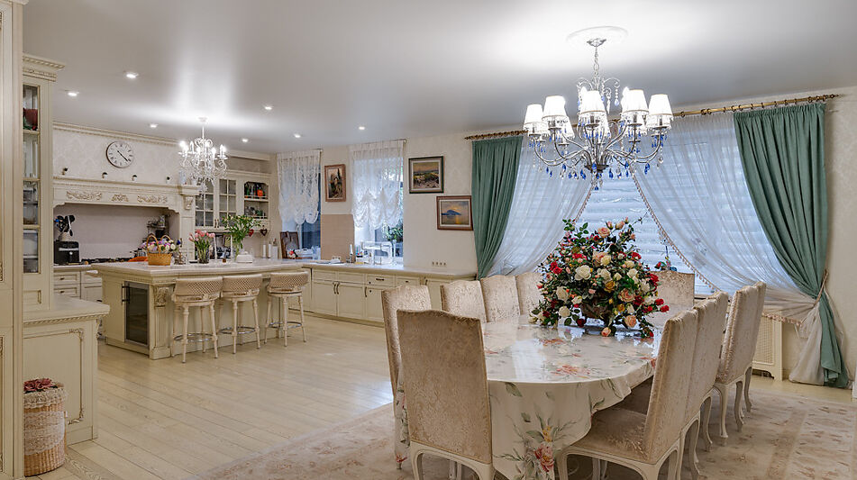 Просторный дом в КП Десять ярдов