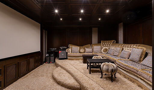 Просторный дом в КП Десять ярдов