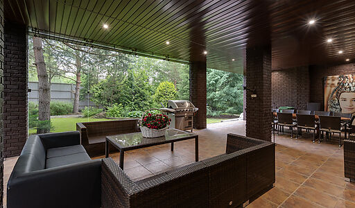 Просторный дом в КП Десять ярдов