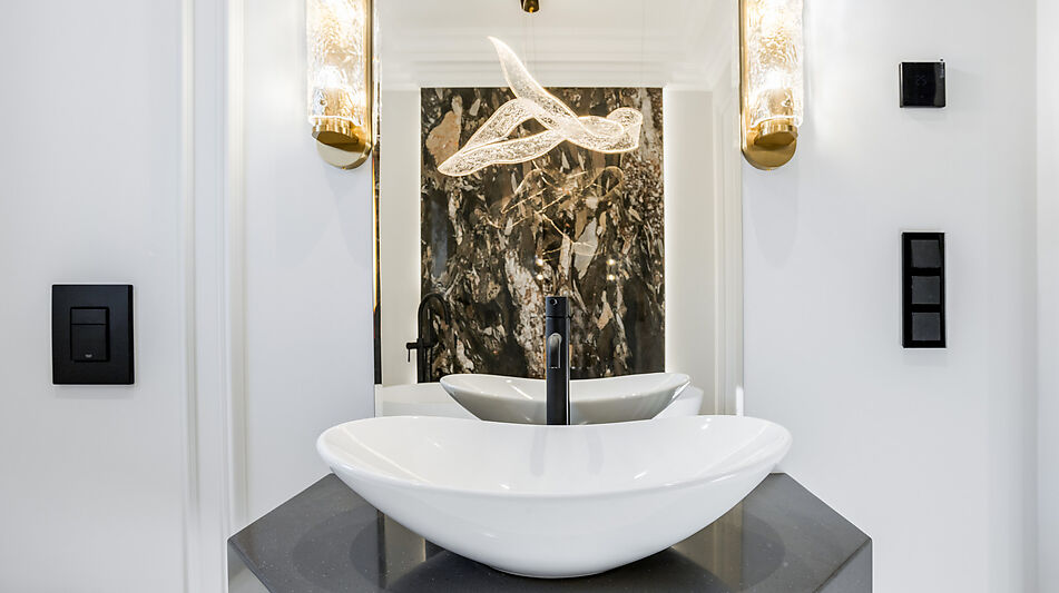 Дом у озера в КП Новорижский