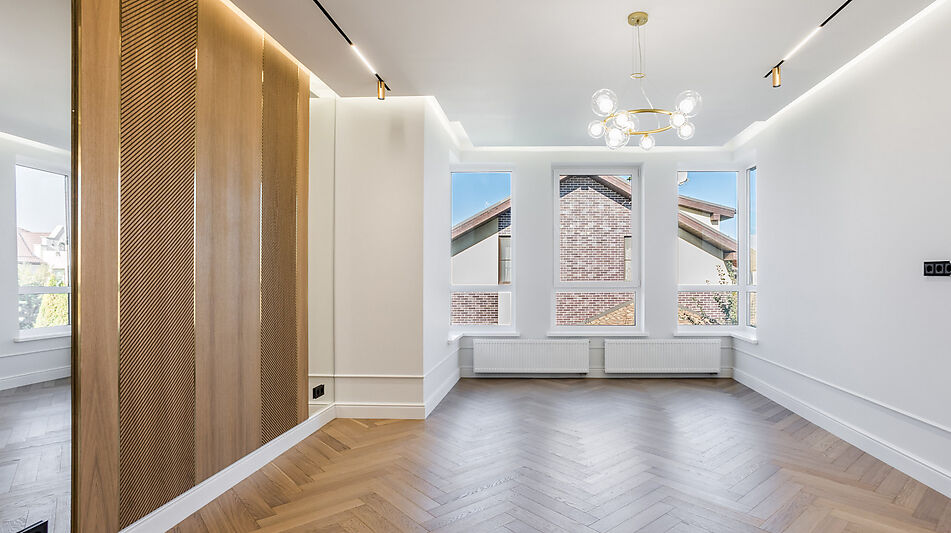 Дом у озера в КП Новорижский