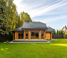 Дом из кедрового лафета в Авроре