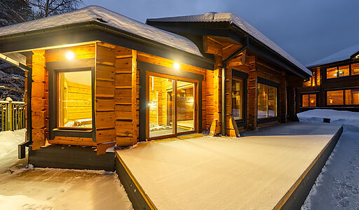 Дом из кедрового лафета в Авроре