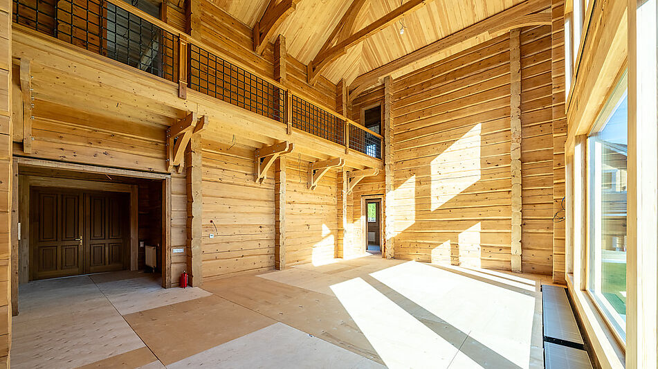 Дом из кедрового лафета в Авроре