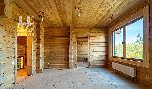 Дом из кедрового лафета в Авроре