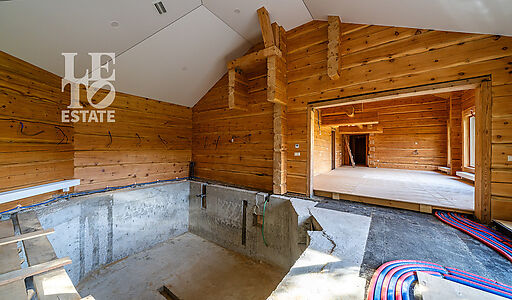 Дом из кедрового лафета в Авроре