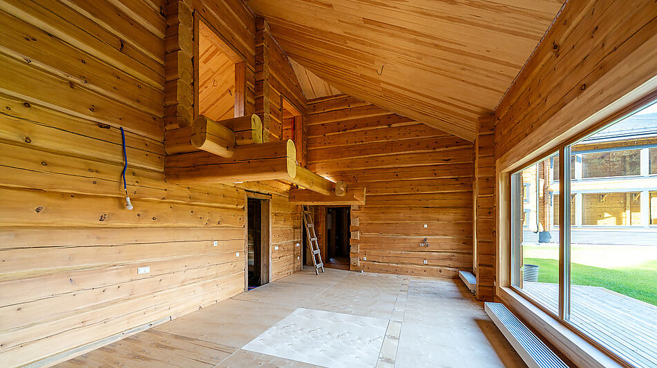 Дом из кедрового лафета в Авроре