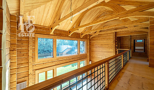 Дом из кедрового лафета в Авроре