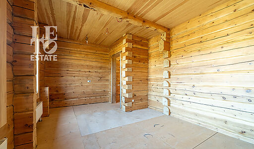 Дом из кедрового лафета в Авроре